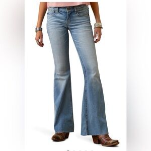 Ariat R.E.A.L. Hallie Flare Jeans Sz 28s - EUC
